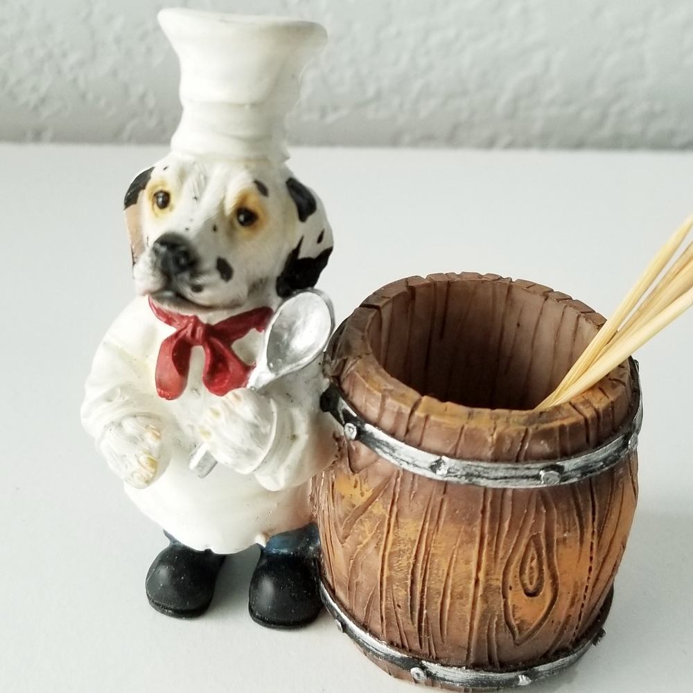 Dog toothpick holder